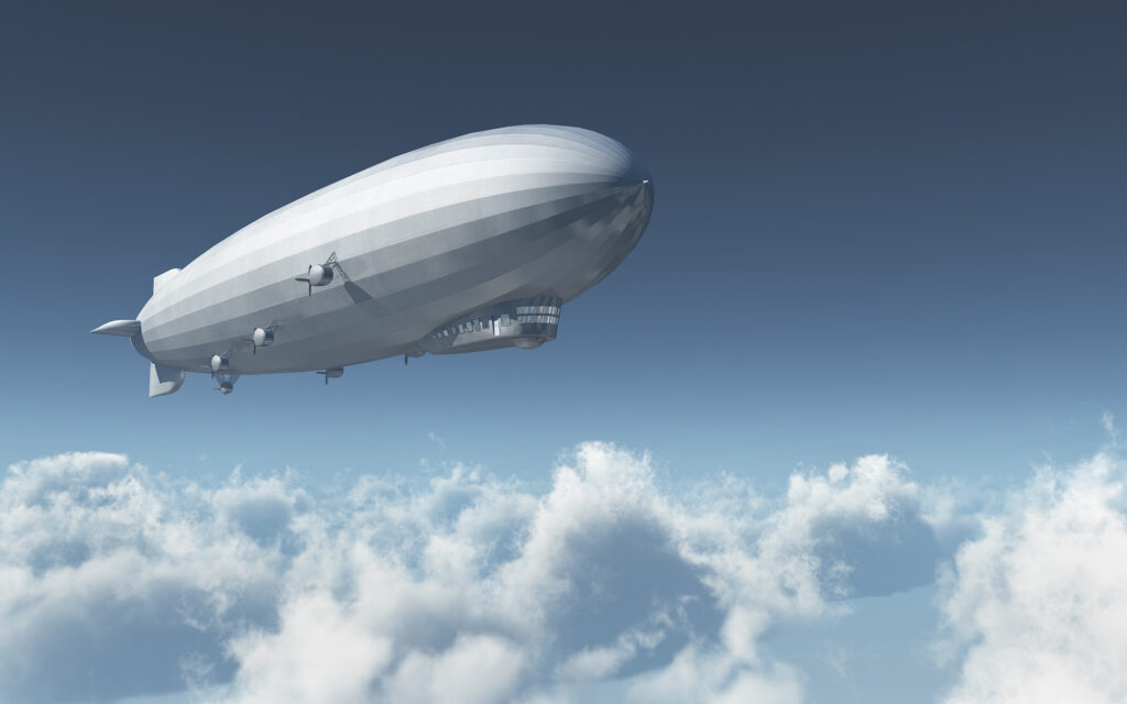 Luftschiff über den Wolken